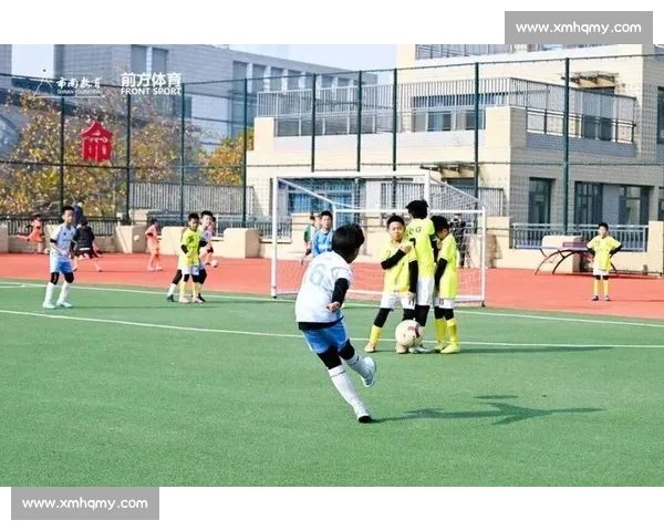 绿茵场上的拼搏与友谊记一次难忘的校园足球比赛