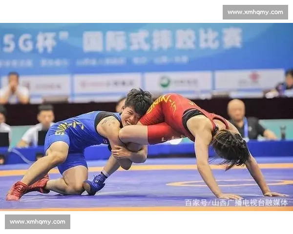 2017年举重比赛精彩瞬间回顾 力与美的完美碰撞